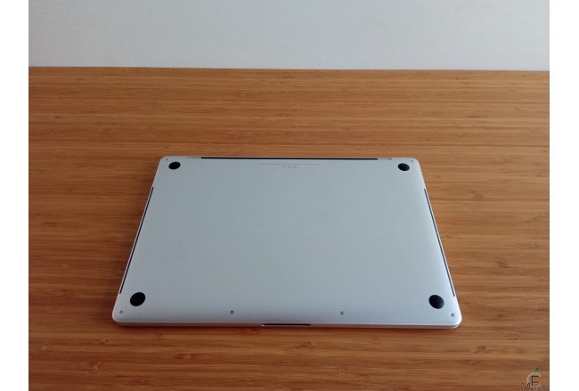 MacBook Pro 15 Touch Bar segunda mano