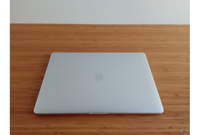 MacBook Pro 15 Touch Bar segunda mano