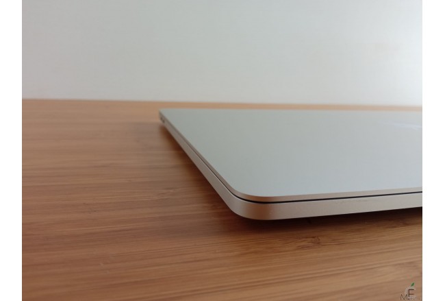 MacBook Pro 15 Touch Bar segunda mano