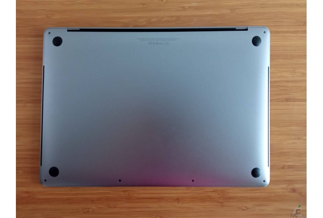 MacBook Pro 15 Touch Bar i7 2,6Ghz (6 núcleos) - 32GB RAM - SSD 512GB - Radeon Pro 560X con 4GB