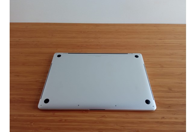 MacBook Pro Touch Bar 15 i7 2,2ghz...