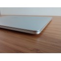 MacBook Pro Touch Bar 15 i7 2,2ghz  (6 núcleos) - 16GB RAM - SSD 256GB - Radeon Pro 450