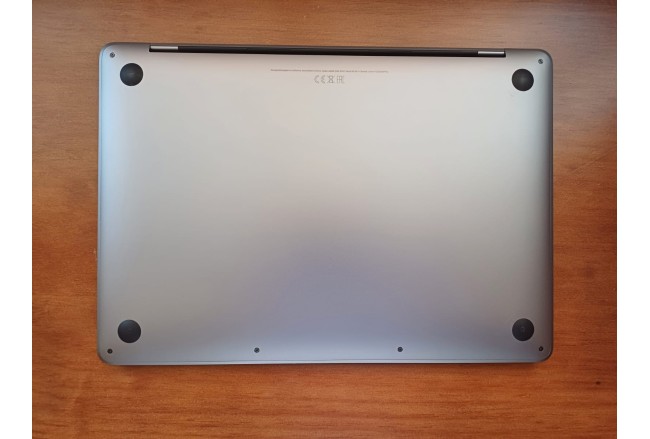 MacBook Pro 13 - Chip M1 - 8GB RAM -...