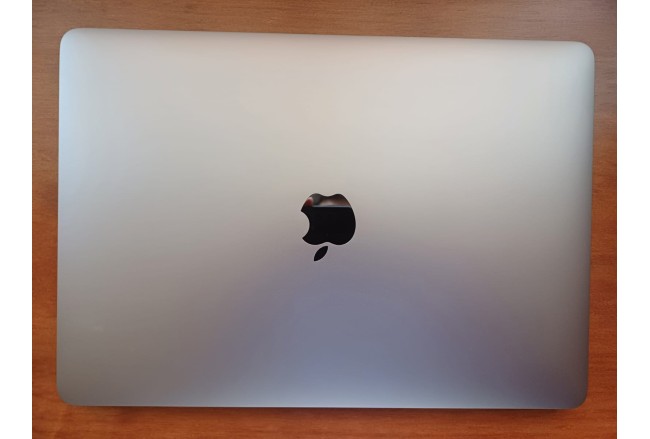MacBook Pro 13 - Chip M1 - 8GB RAM -...