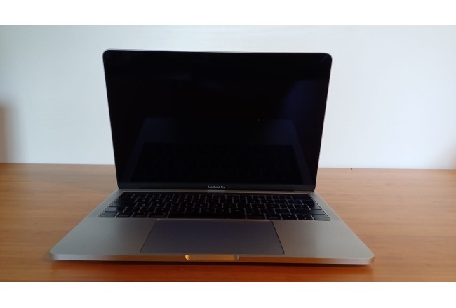 MacBook Pro 13 - Chip M1 - 16GB RAM -...