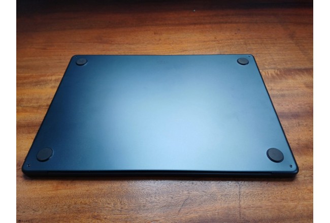 MacBook Air 15" - Chip M4 - 16GB RAM...