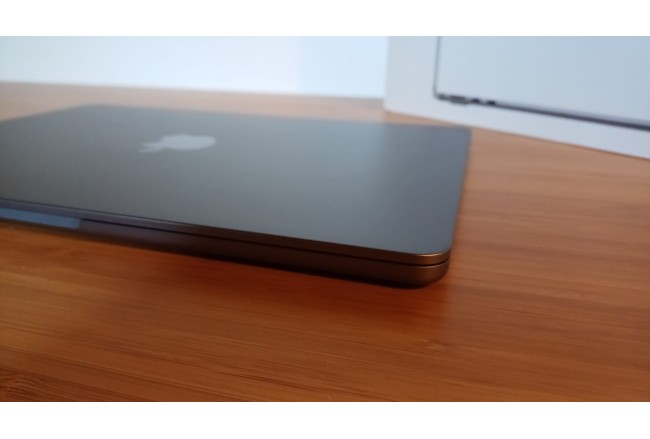 MacBook Air 13 - Chip M5 (10 Núcleos...