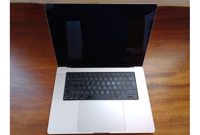 MacBook Pro 16 - Chip M1 Max - 24...