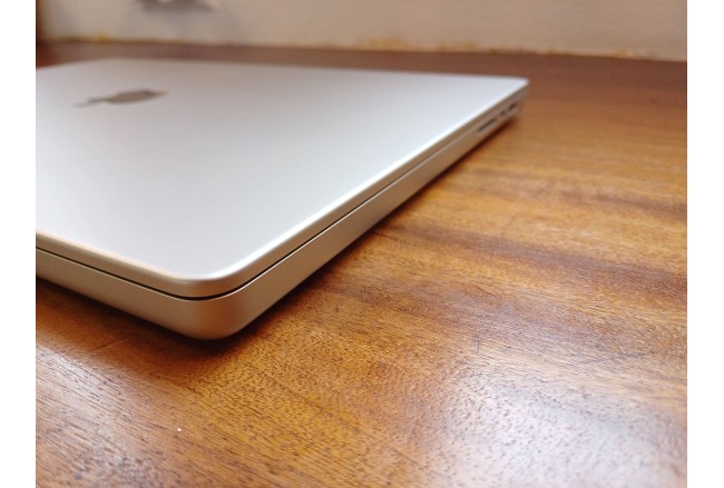 MacBook Pro 16 - Chip M1 Max - 24...