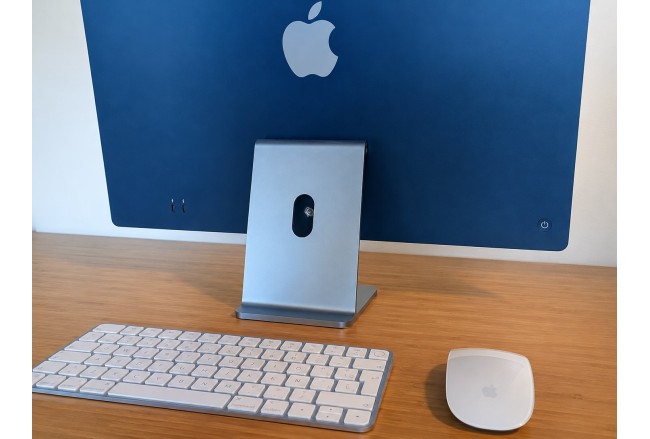 iMac 24 - Chip M4 - GPU de 8 núcleos...